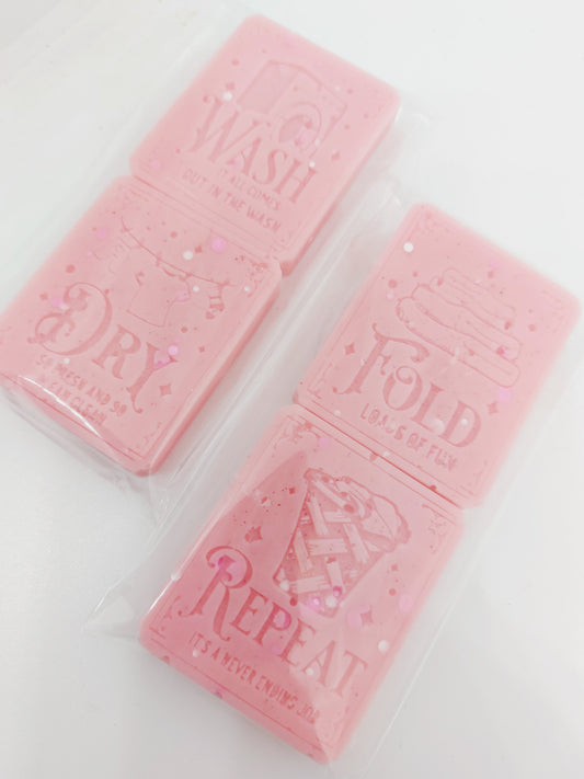 Lenor Pink Tulips & White Jasmine chunky Laundry Tabs