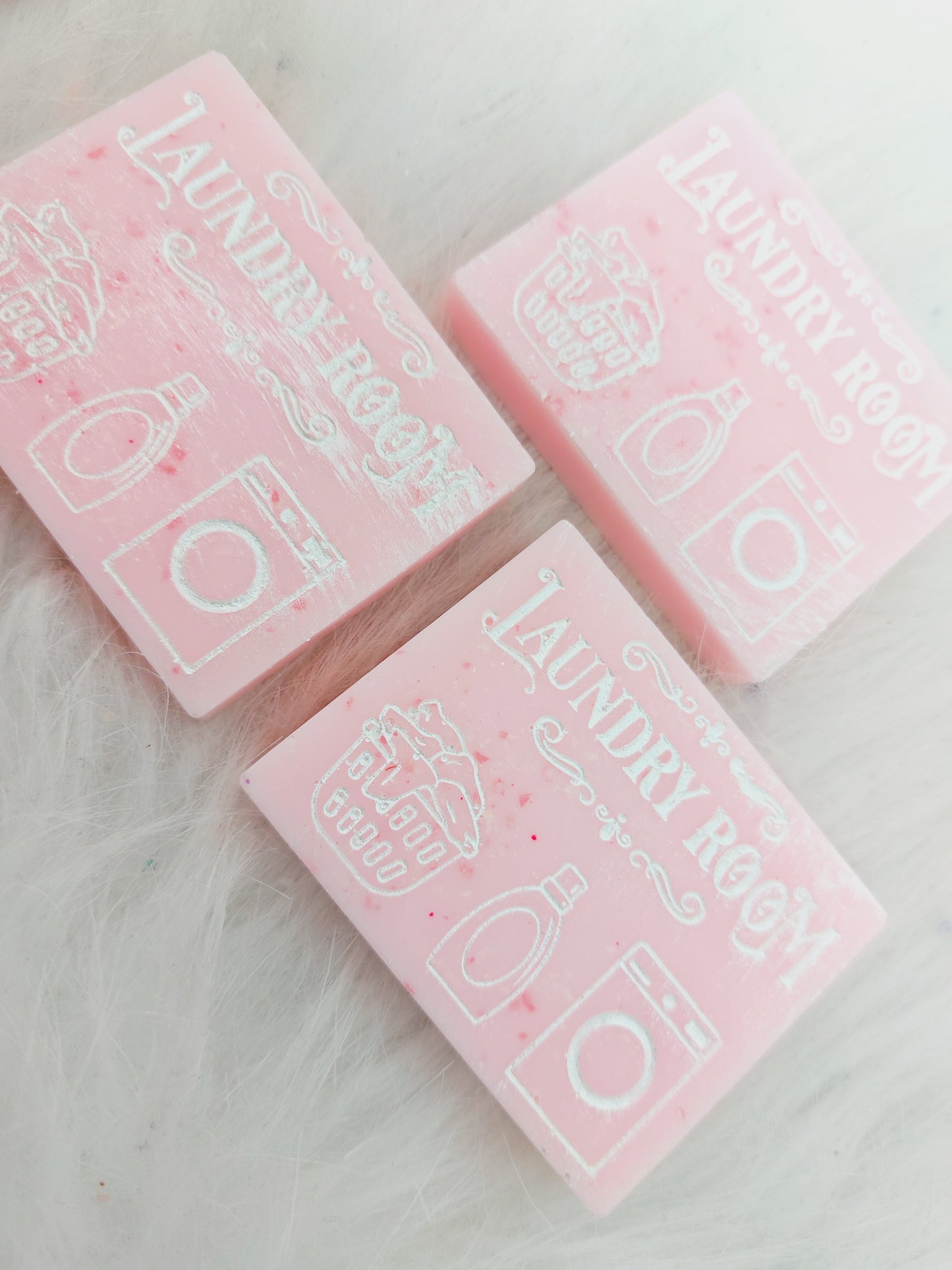 Lenor Pink Tulips & White Jasmine Large Tab. Approx 25gms
