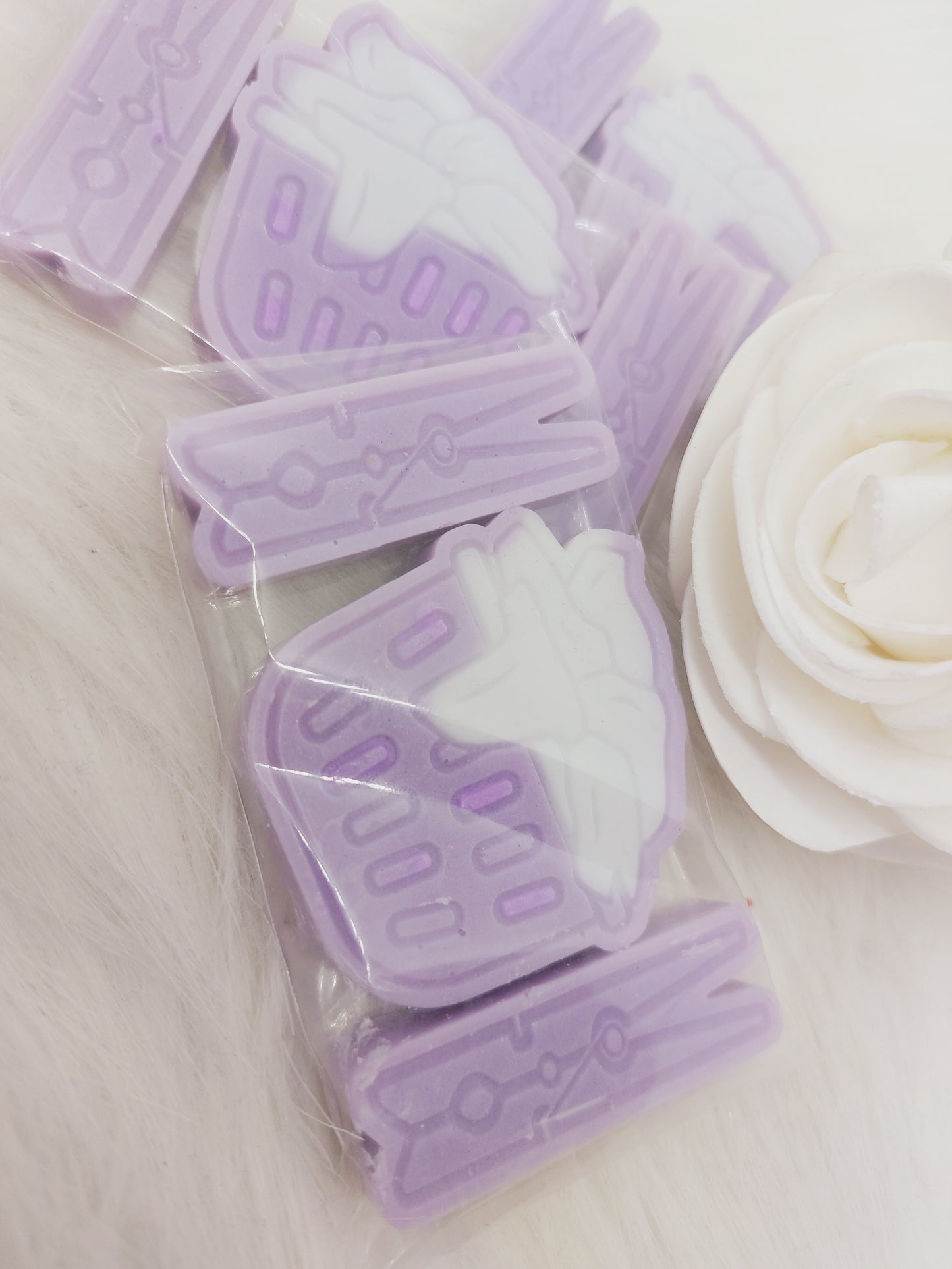 Ultra Dreamy ( Lenor Unstoppables Dreams) Laundry Shapes Pk.Approx 35gms
