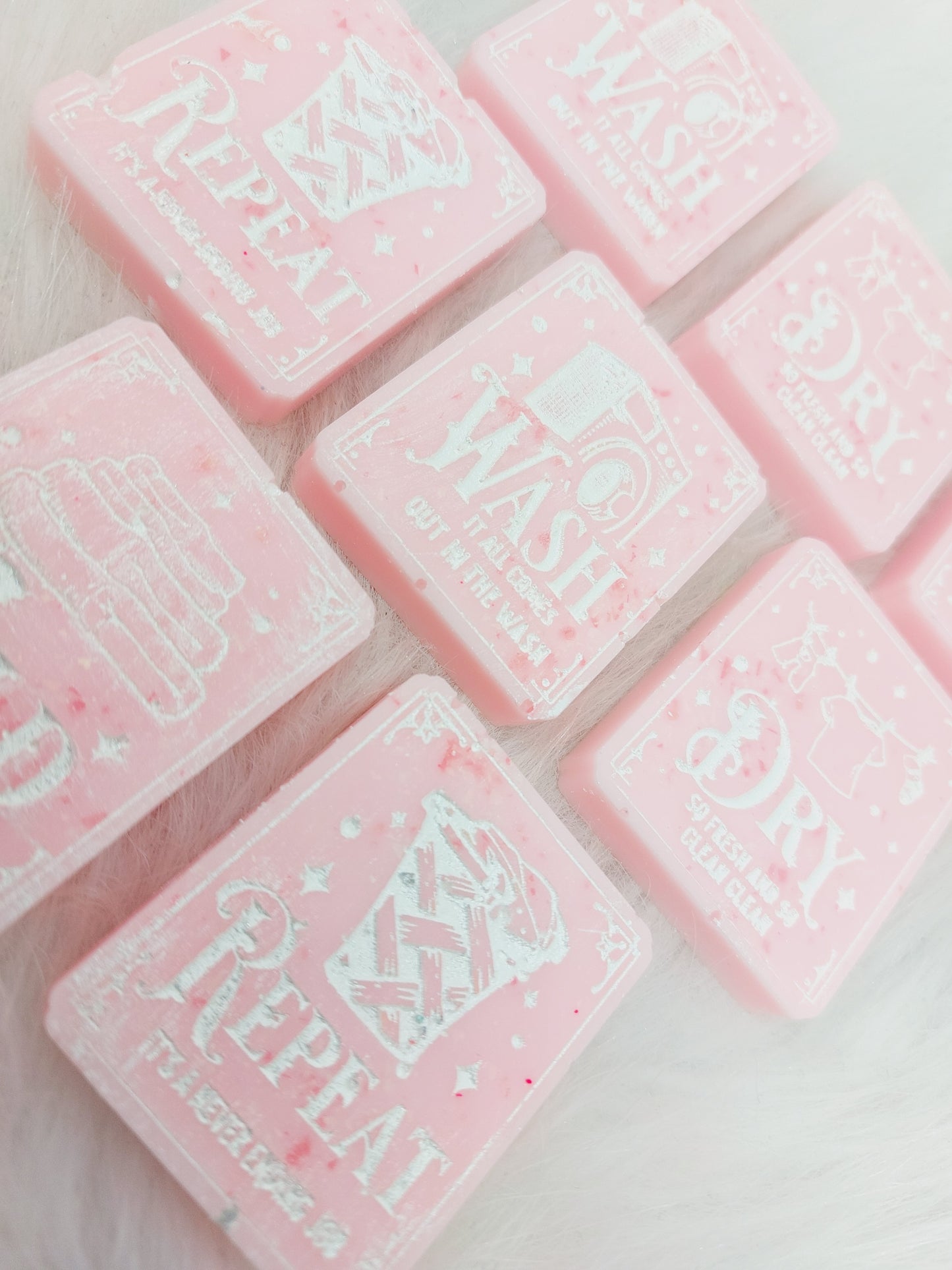 Lenor Pink Tulips & White Jasmine Chunky Tabs. Approx 20gms