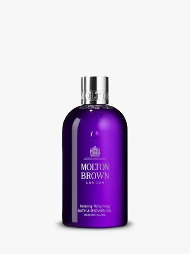 Relaxing Ylang Spa (M. Brown)