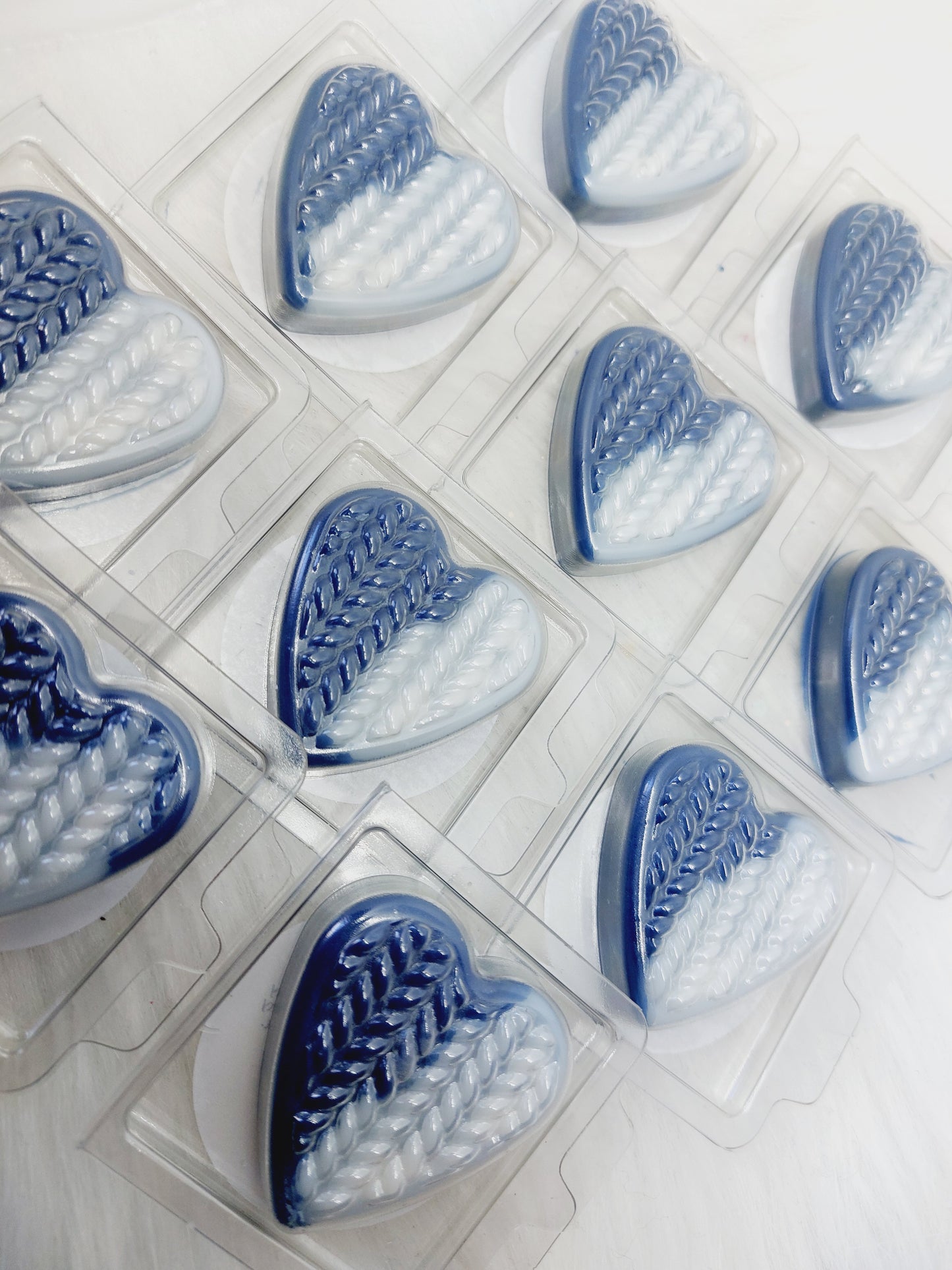 Intense Clouds ( A. Grande) Heart Clams