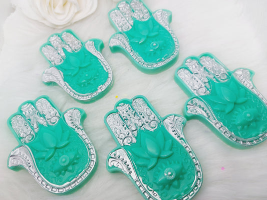 Love Island. Hamsa Hand Shape (25/30gms)