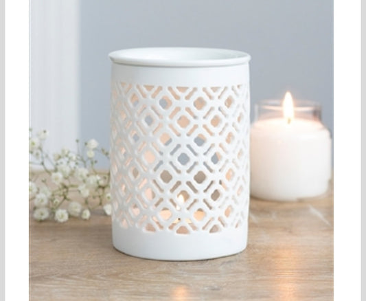 White lattice cut burner