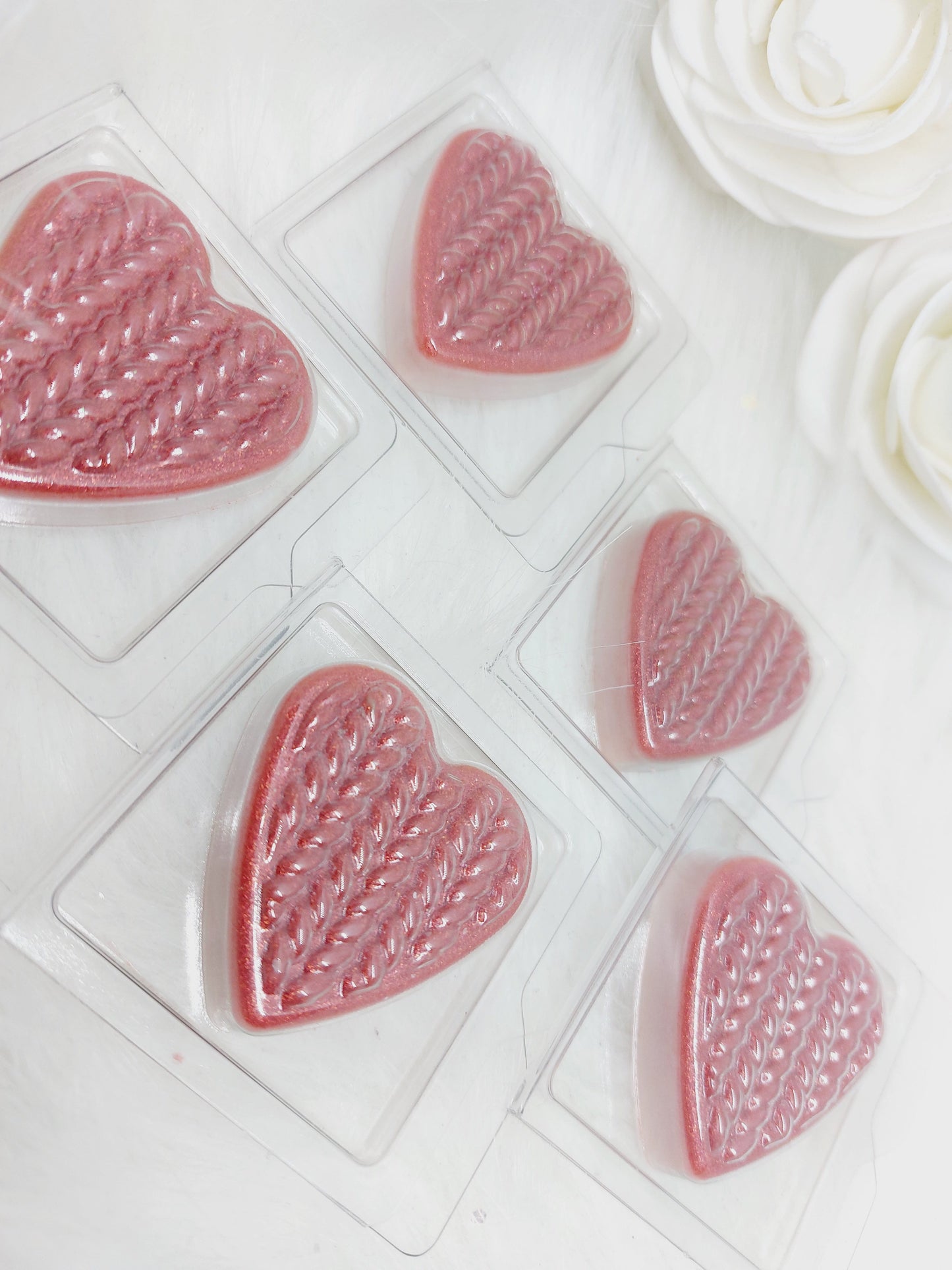 Cashmere Glow Heart Clams