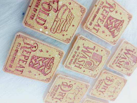 White Musk & Golden Maple (Lenor) Chunky Laundry Tabs. Approx 20gms