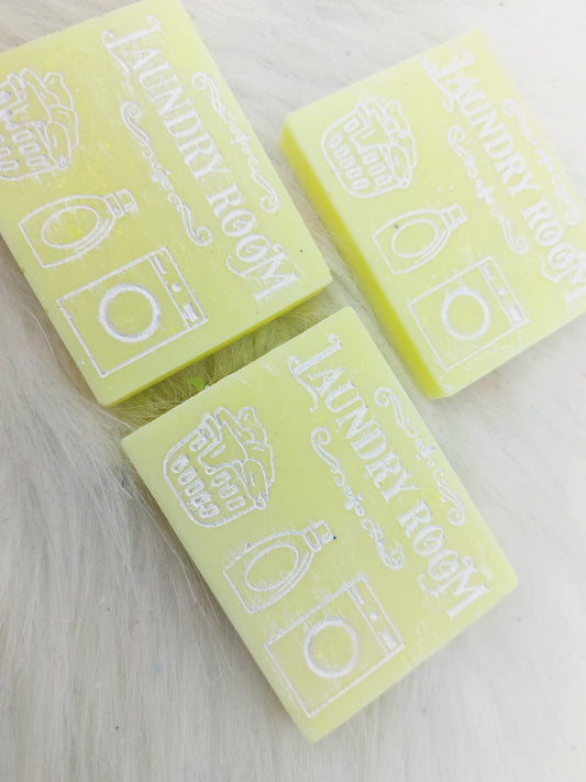 Lenor Daffodil & Vanilla Flower Large Laundry Tab Approx 25gm