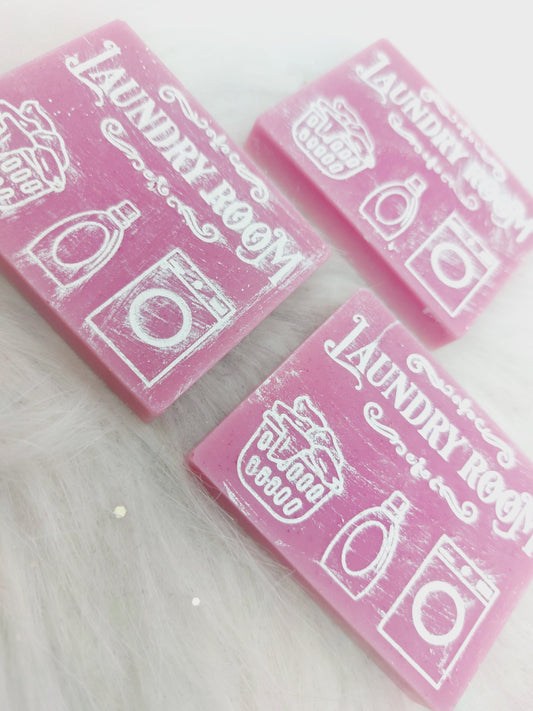 Lenor Sparkling Blooms & Yellow Poppy. Large Laundry Chunks. Approx 25gm